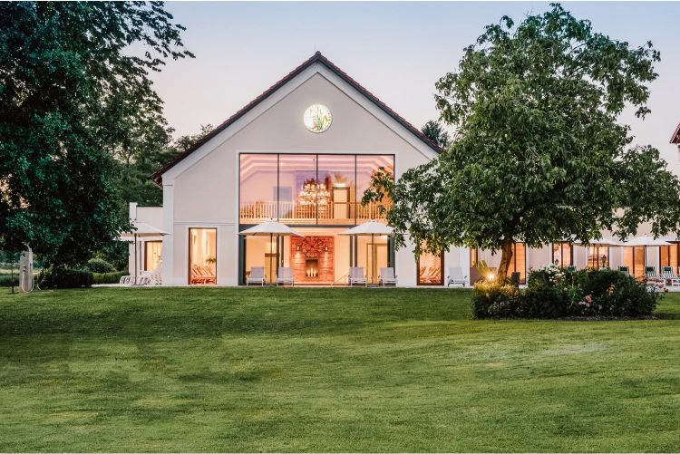 Impressionen 1 Badhaus in der Blauen Stunde
