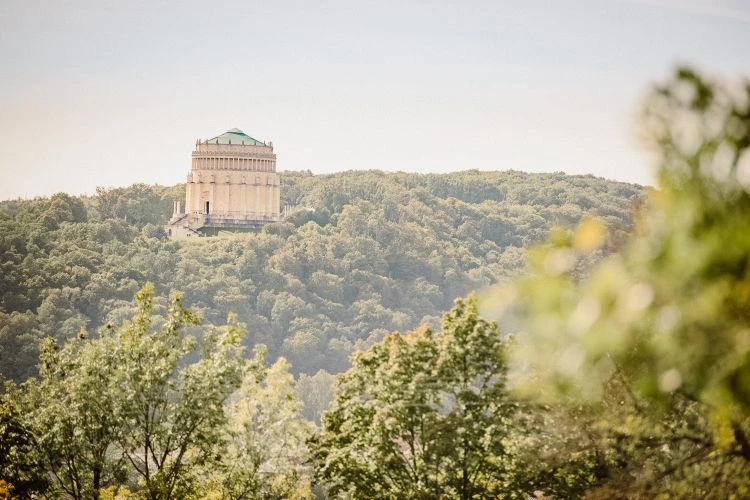 Blick auf Befreiungshalle auf Michelsberg