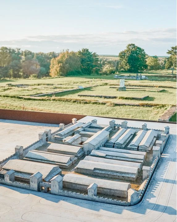 Ausflugsziele 7 Model eines Römerlages im Kastell