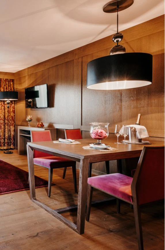 Last Minute Deals 20 Wohnbereich der Juwel Suite