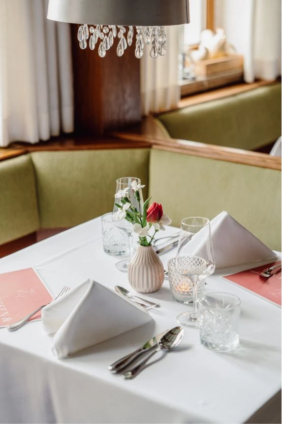 Gedeckter Tisch im Restaurant