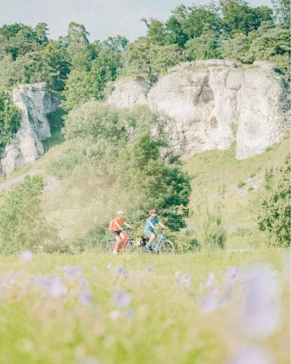 Bett + Bike 1 Radfahrer im Naturpark Altmühltal