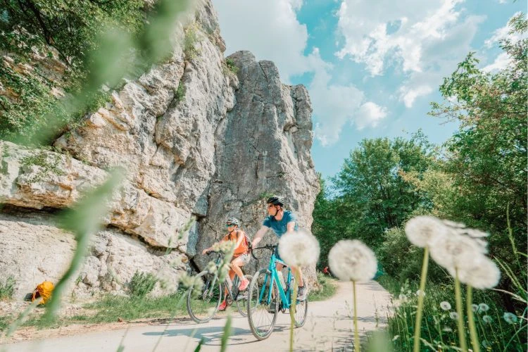 Wellnesshotel Bayern 9 Radfahrer im Altmühltal