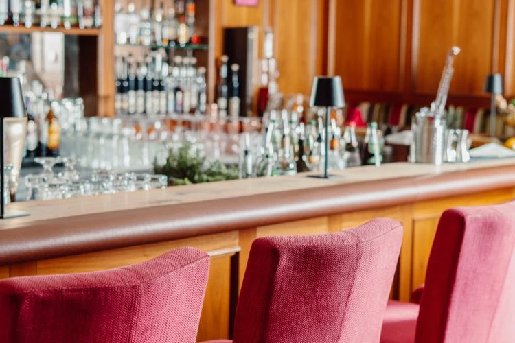 Eisvogel Bar 10 wellnesshotel bayern eisvogel wellness auszeit 09