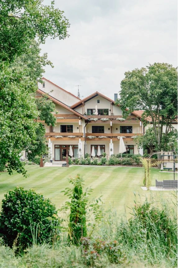 Tagungshotel 1 wellnesshotel bayern sommerurlaub eisvogel 67 1