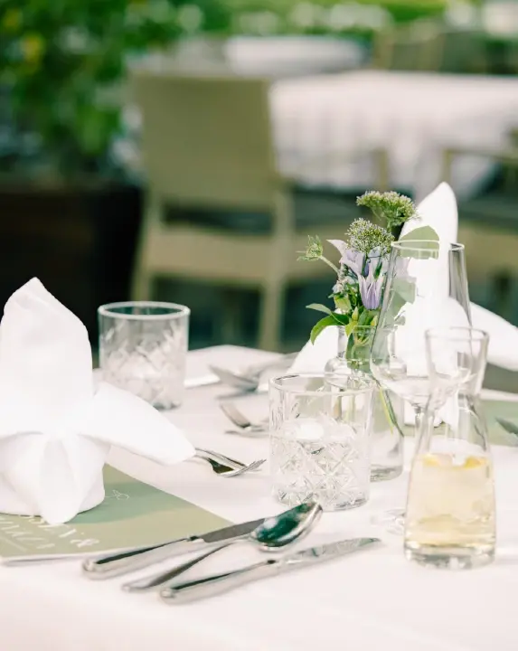wellnesshotel sommerurlaub bayern eisvogel Zeichenflaeche 105