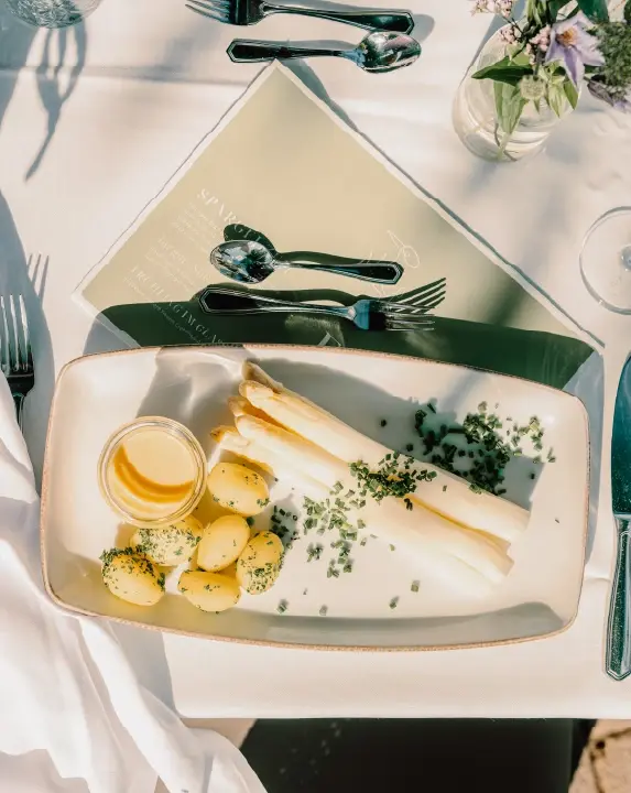 wellnesshotel sommerurlaub bayern eisvogel Zeichenflaeche 81