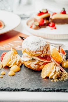 Nachspeise auf Schiefertafel