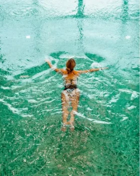 winter-wellness-bayern-eisvogel-18